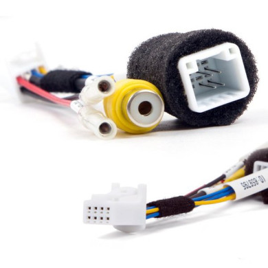 Adaptér pre cúvaciu kameru k monitoru Toyota Aygo, Peugeot 108, Citroen C1 Adaptér pre cúvaciu kameru k monitoru Toyota Aygo, Peugeot 108, Citroen C1