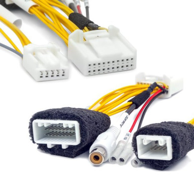 Adaptér na pripojenie cúvacej kamery k monitoru Toyota GEN5 / GEN6 Adaptér na pripojenie cúvacej kamery k monitoru Toyota GEN5 / GEN6