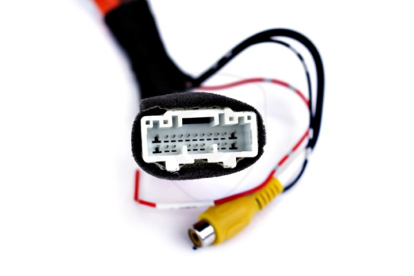 Adaptér k cúvacej kamere pre Mazda 3 Hatchback 2013 - 2018 Adaptér k cúvacej kamere pre Mazda 3 Hatchback 2013 - 2018